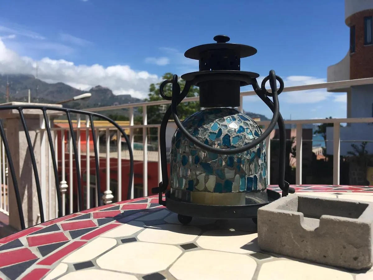Bed and Breakfast Porta del Vento Giardini Naxos Bed & Breakfast