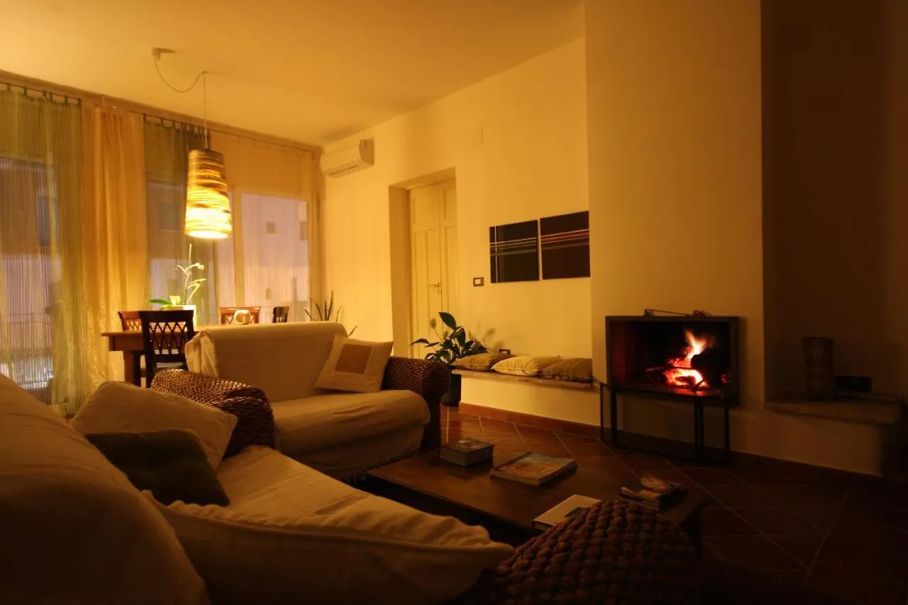 Bed and Breakfast Porta del Vento Giardini Naxos 0*,  Italia