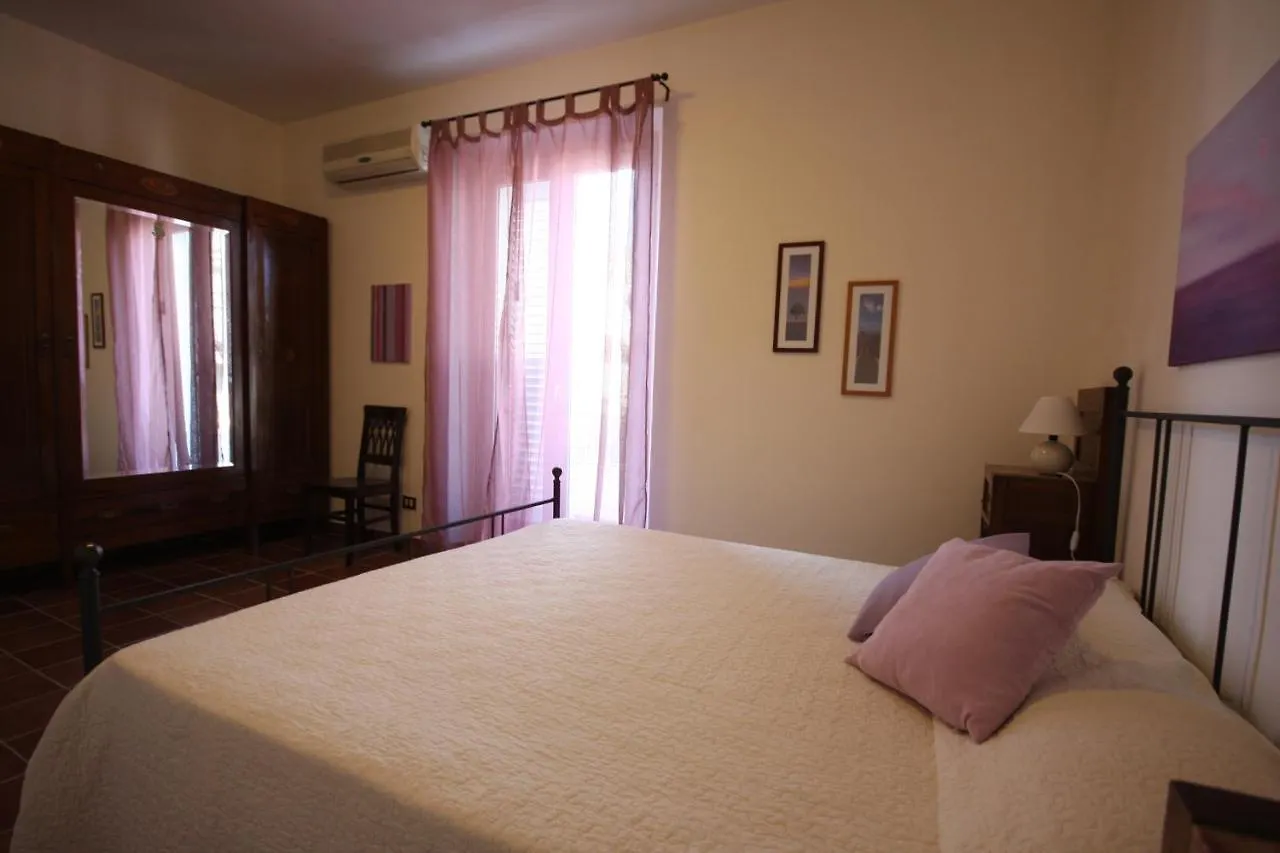 Bed & Breakfast Bed and Breakfast Porta del Vento Giardini Naxos